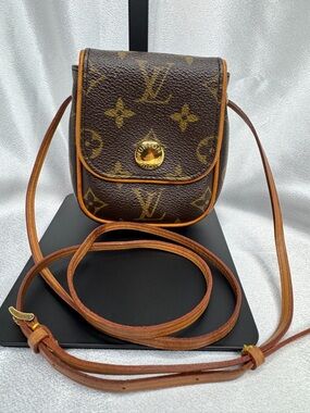 Louis Vuitton LV Monogram CANCUN Pouchette Bag with COA, Dust Cover, Box